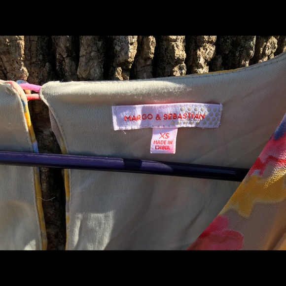 Margo & Sebastian floral flutter sleeve dress - Picture 8 of 13